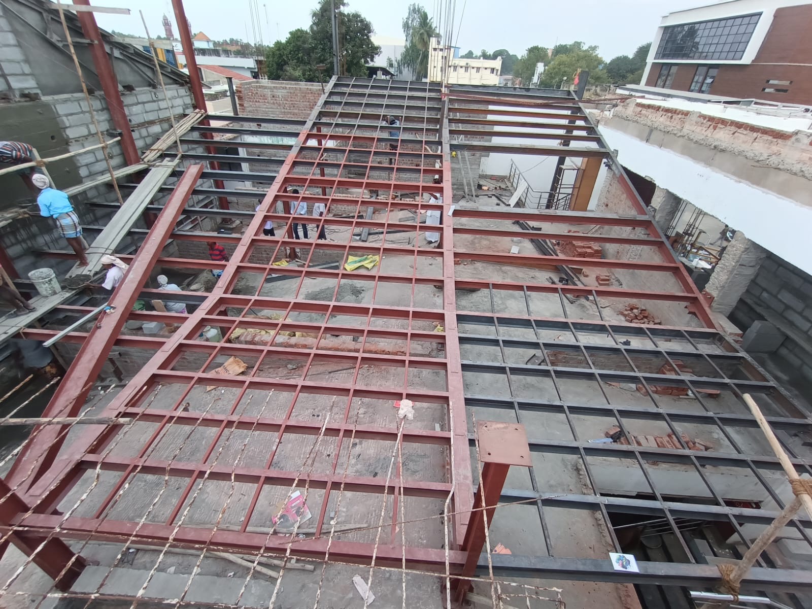 Heavy steel rafter joint welding inspection